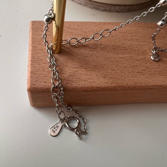 Minimalist dots and drops sterling silver necklace - Picture 5 of 9